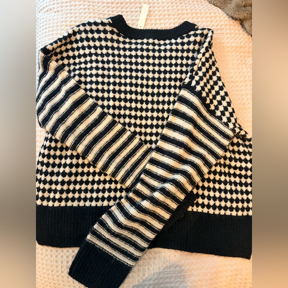 Madewell Black and Cream Mixed-Stripe Raglan Sweater - Picture 3 of 5